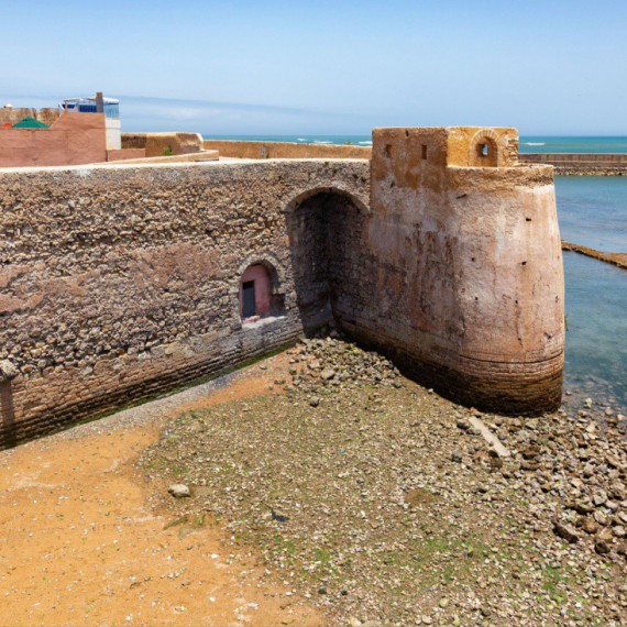 Pevnost na pobřeží ve městě Al-Džadída.