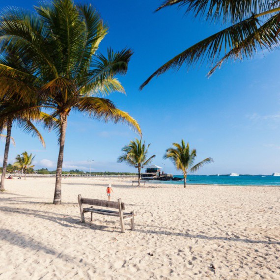 Překrásná pláž na ostrově Isabela.