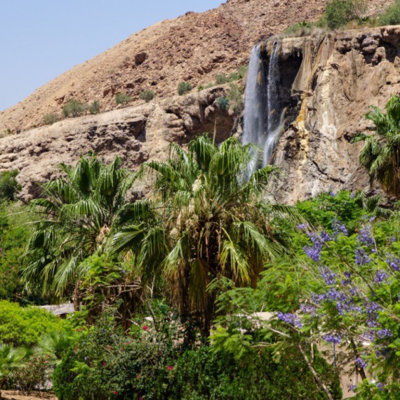 Horké prameny Ma'in.