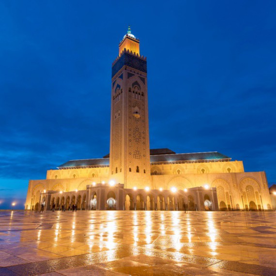 Osvětlená mešita Hasana II.
