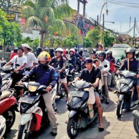Motorky na Bali.