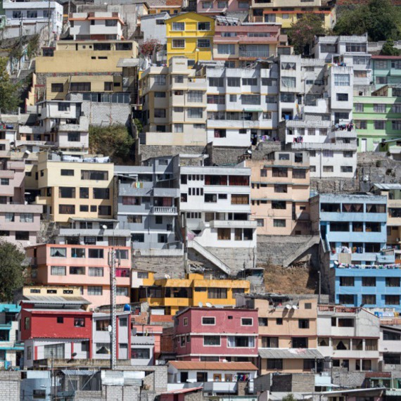 Obytná čtvrť města Quito.