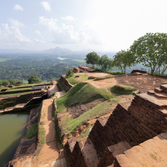 Na vrcholu skalní pevnosti Sigiriya.