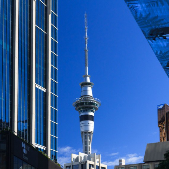 Televizní a vyhlídková věž Sky Tower,