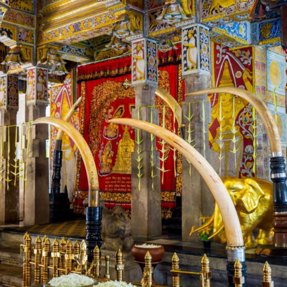 Interiér Chrámu buddhova zubu.