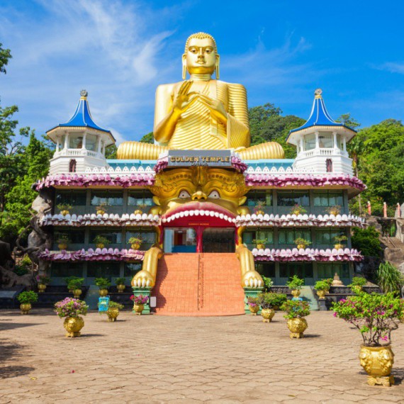 Zlatý chrám Dambulla.