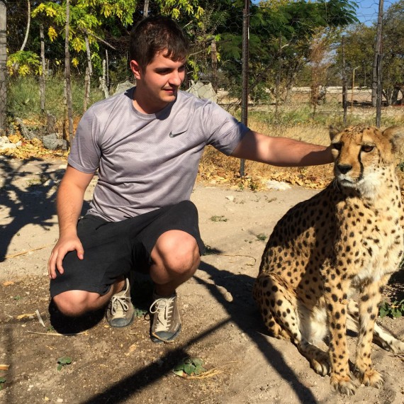 Pohladit si geparda štíhlého je zážitek.