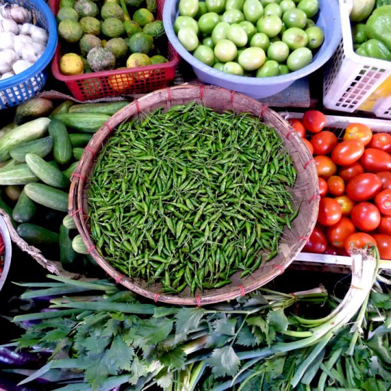 Zelenina na tržišti na Sumatře.
