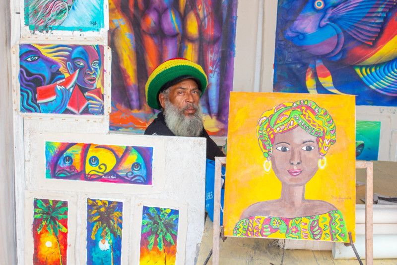 Pestrá kultura Belize se odráží i v umění. 