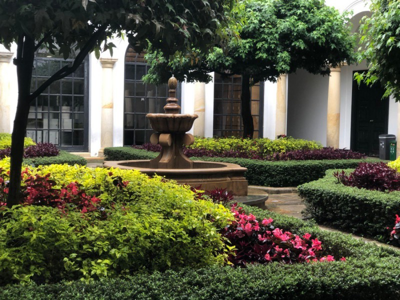 Nádvoří muzea Botero.