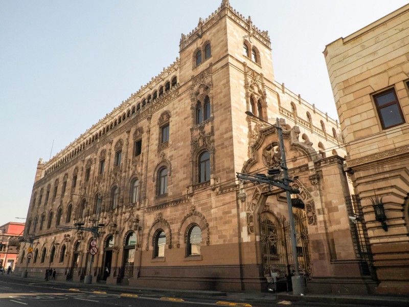 Palác pošty v Mexico City – architektonický skvost historického centra.