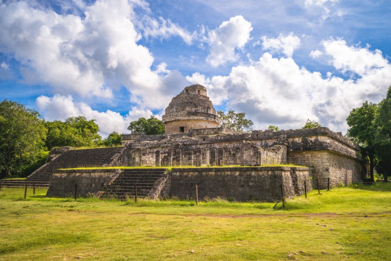 Další sekce pyramid, Chichen Itza.