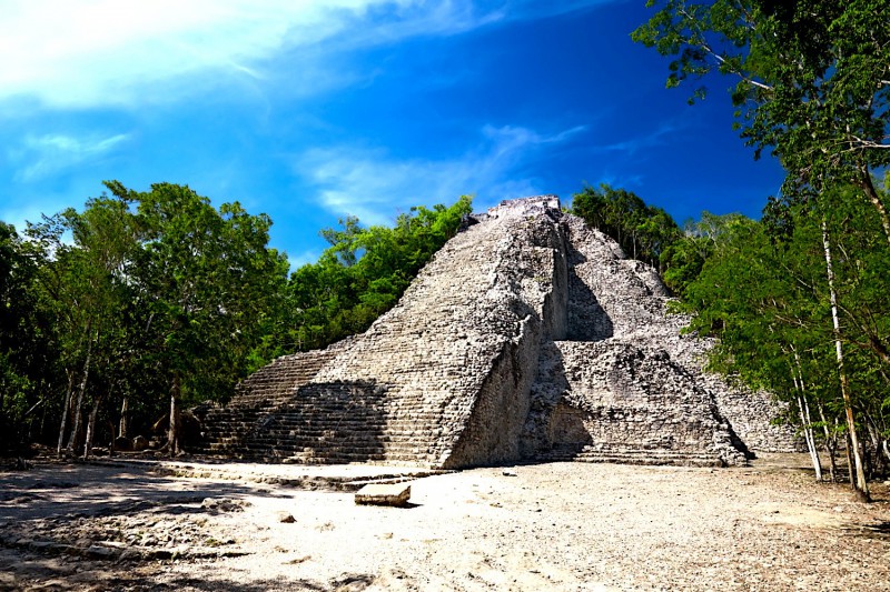 Pyramida Coba.