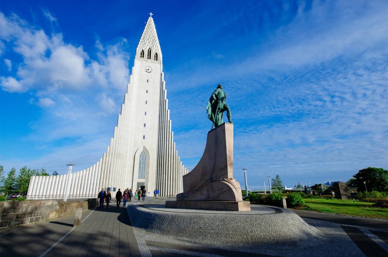 Dominanta  Reykjavíku.