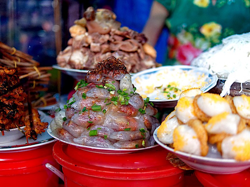 Vietnamské jídlo z Hue.
