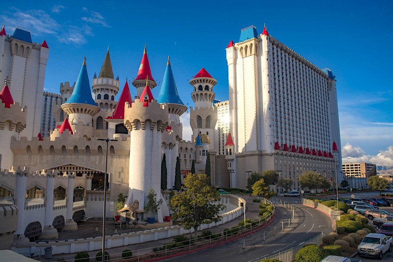 Excalibur v Las Vegas.