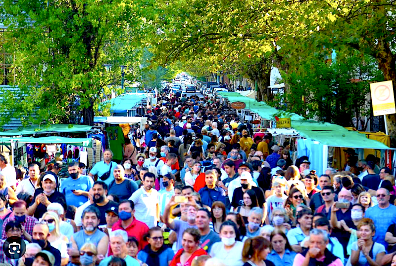 Fería de Mataderos v Buenos Aires.