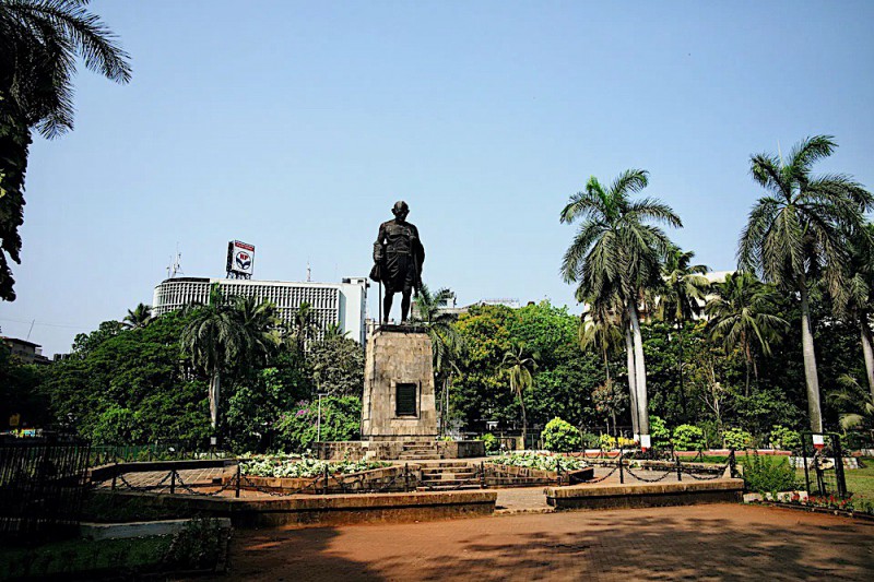 Socha Gándího v Bombaji.