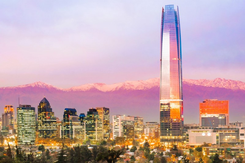Ikonický mrakodrap Gran Torre Santiago.