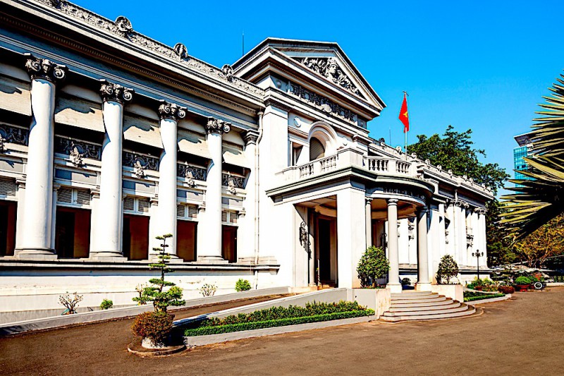 Ho Chi Minh City Museum .
