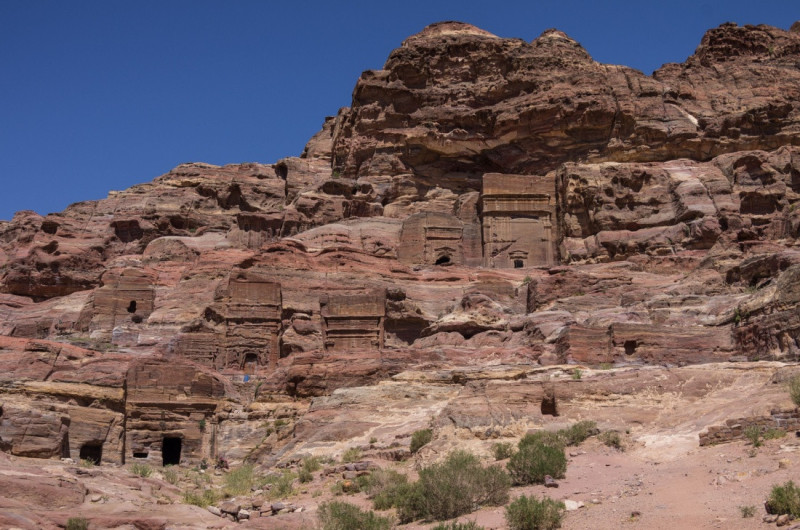 Hrobky v hoře Jebel Madbah.