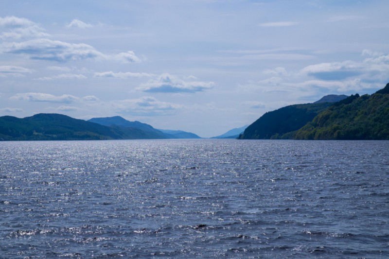 Panorama jezera Loch Ness.