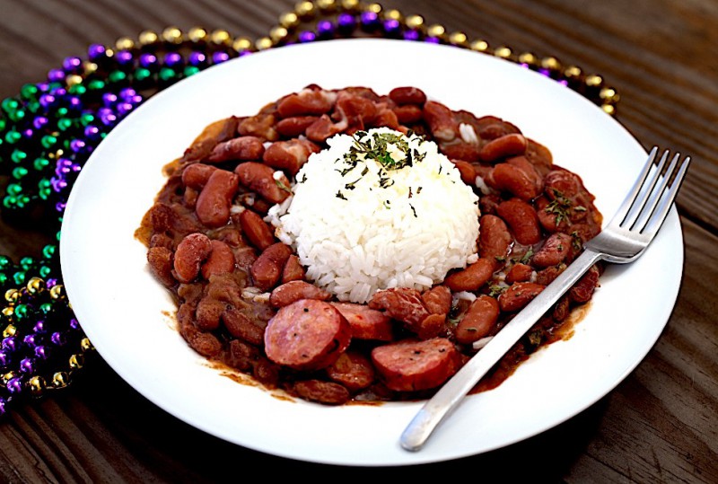 ypické jídlo Louisiany - červené fazole s rýží.