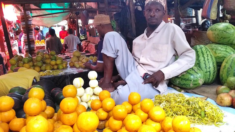 Prodavač na Zanzibaru.