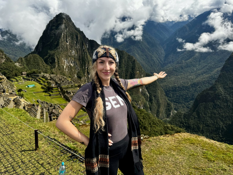 CK SEN na Machu Picchu.