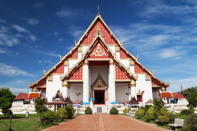 Phra Mongkhon Bophit.