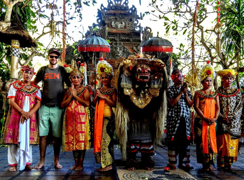 SEN na Bali.