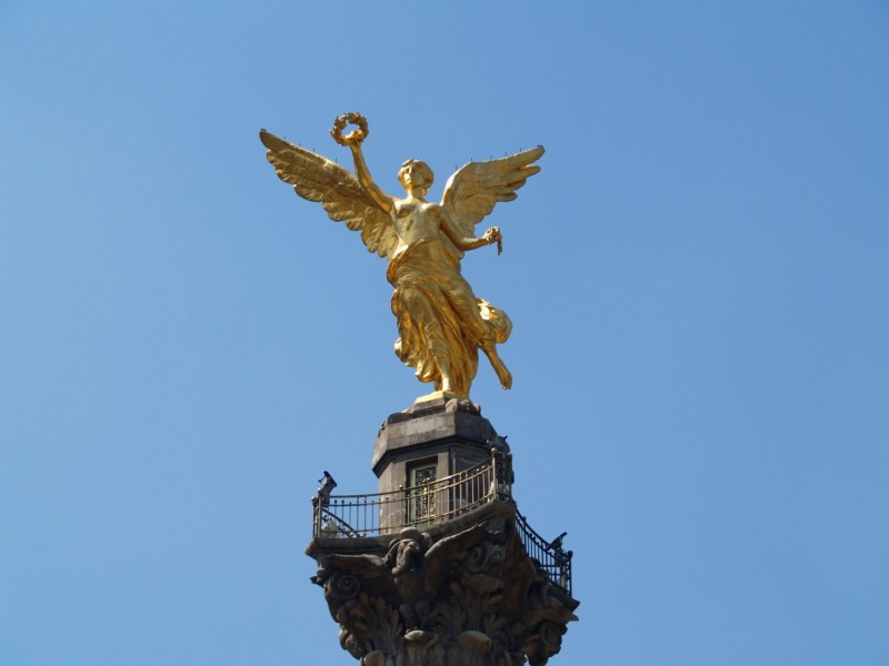 Socha anděla v Mexico City.