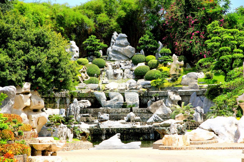 The Million Years Stone Park & Pattaya Crocodile Farm.