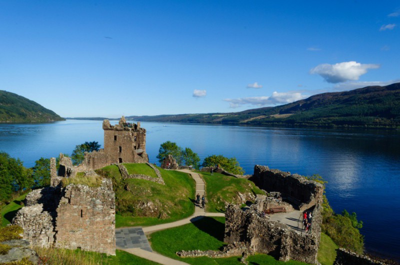 Zřícenina hradu Urquhart Castle.