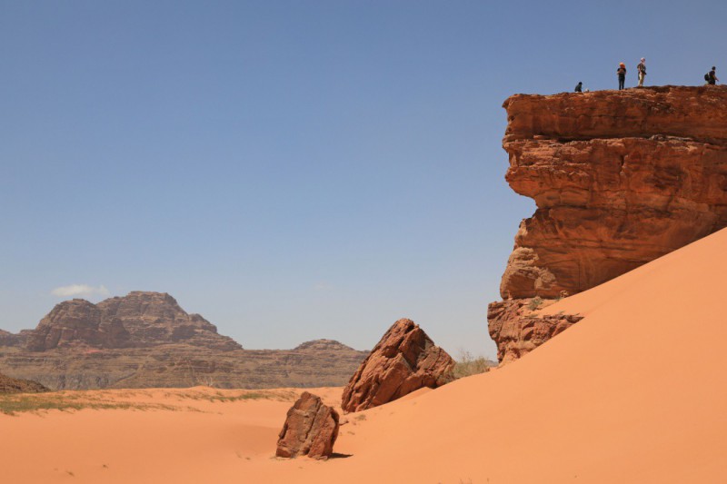 Písečná poušť Wadi Rum.