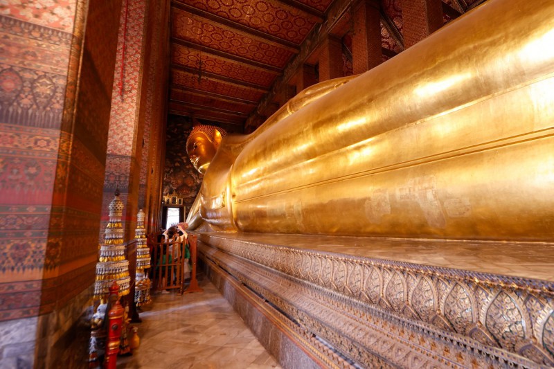 Ležící Buddha ve Wat Pho.