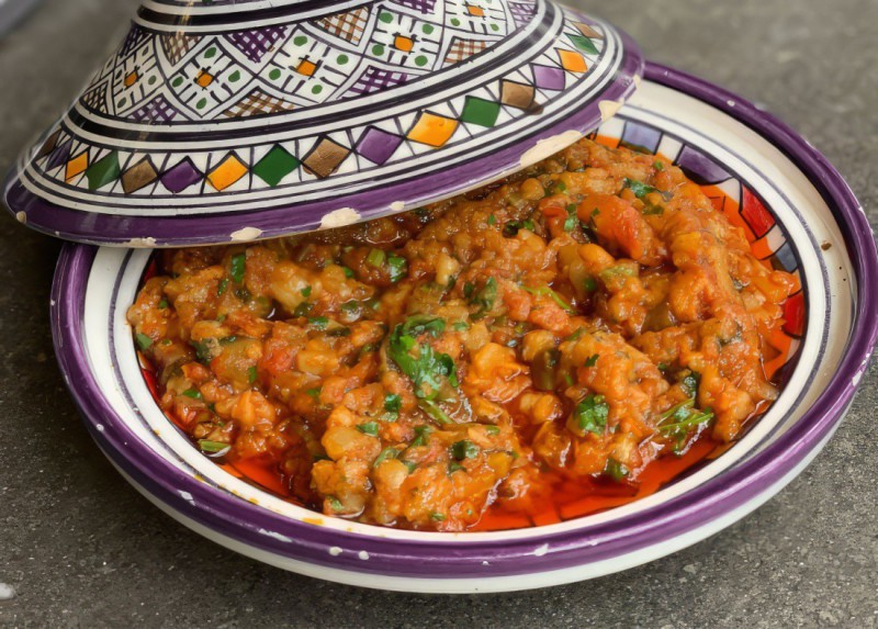 Marocký salát zaalouk.