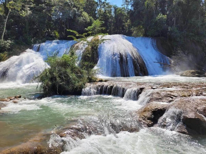 Vodopády Agua Azul.