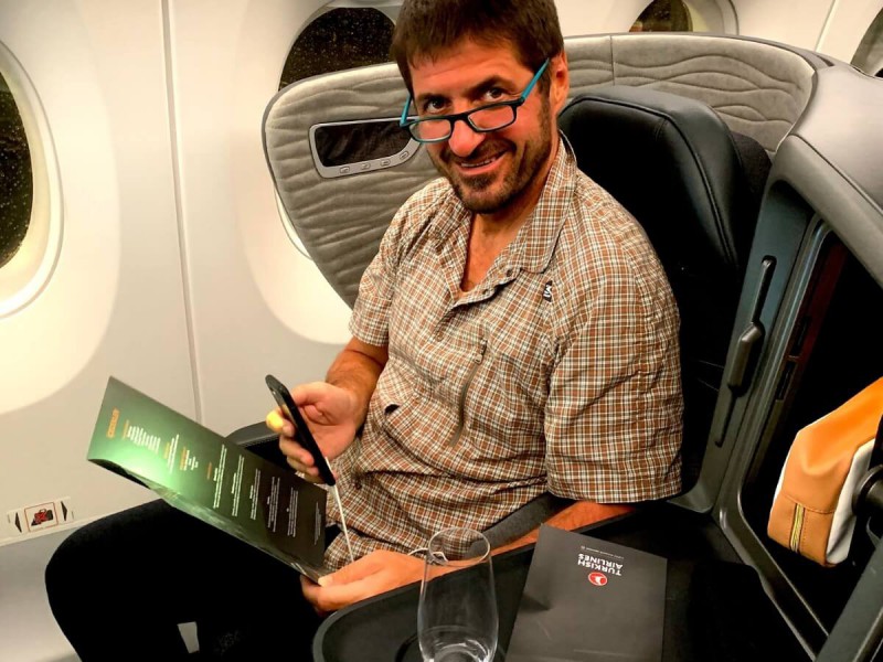 Pavel Fellner v business class v Turkish Airlines.