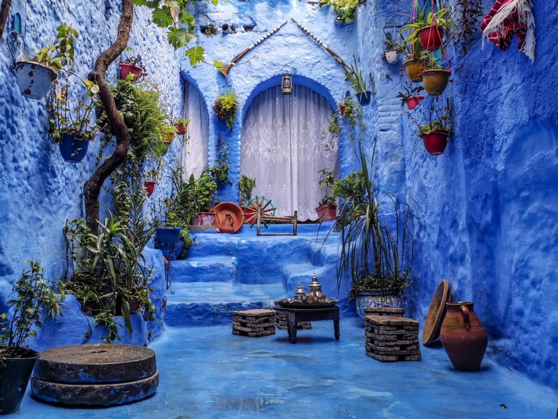 Modré město Chefchaouen v Maroku.