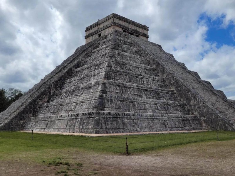 Kukulkánova pyramida v Chichén Itzá.