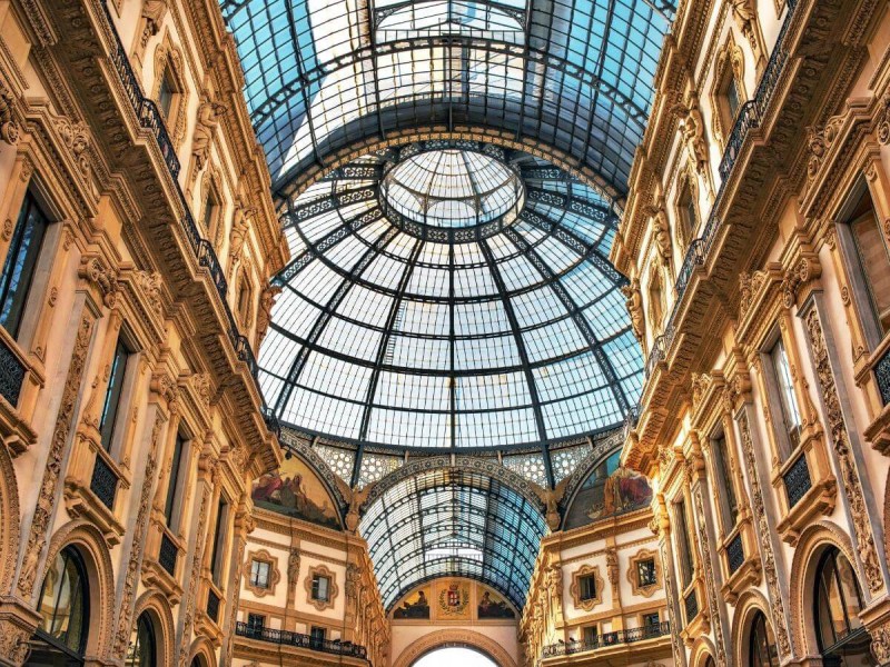Kupole v nákupní pasáži Galleria Vittorio Emanuele II.