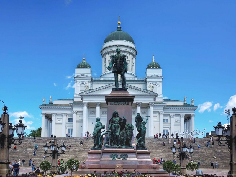 Socha Alexandra II. v Helsinkách