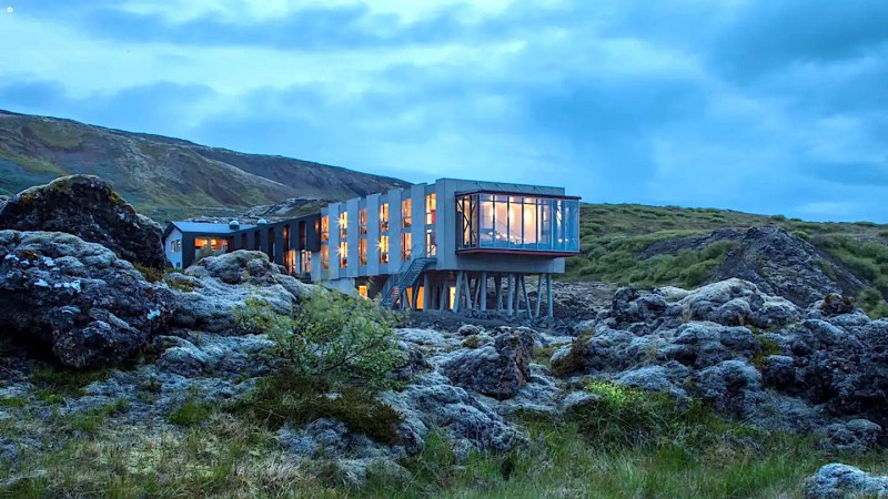 Luxusní hotel uprostřed islandské přírody.