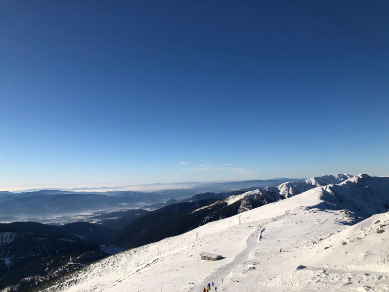 Výhled na hory v lyžařském středisku Jasná Nízke Tatry.