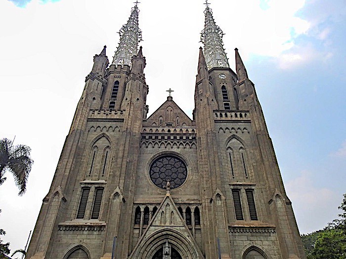 Jakartská katedrála.
