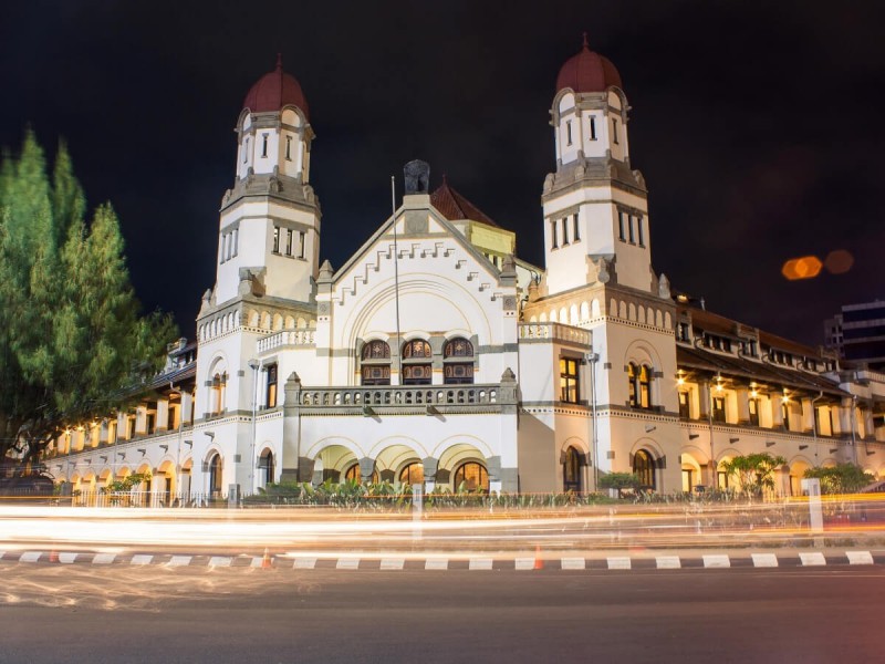 Památka Lawang Sewu v Indonésii.