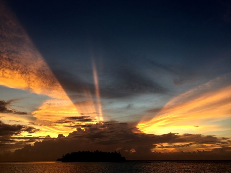 Západ slunce na Maledivách