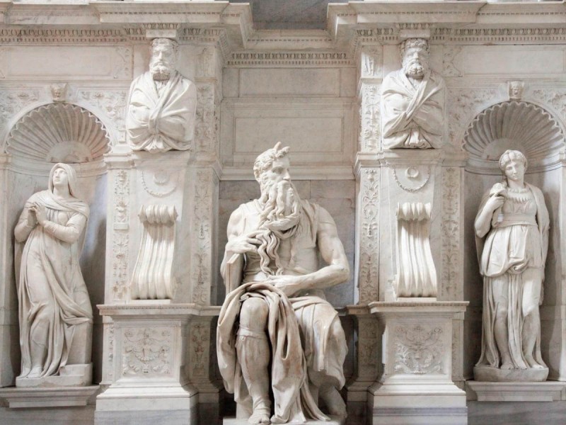 Socha Michelangelova Mojžíše v Římě.