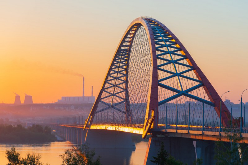 Most Bugrinsky v Novosibirsku